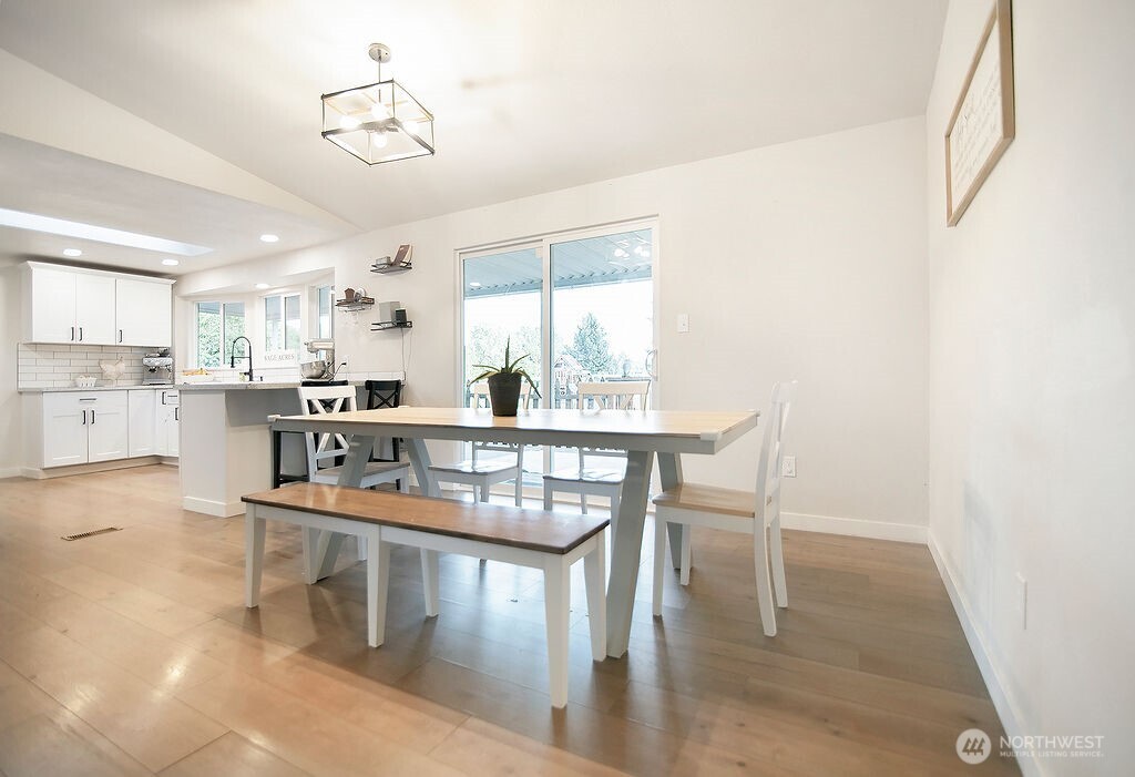 11845 School Land Road Property Photo 12