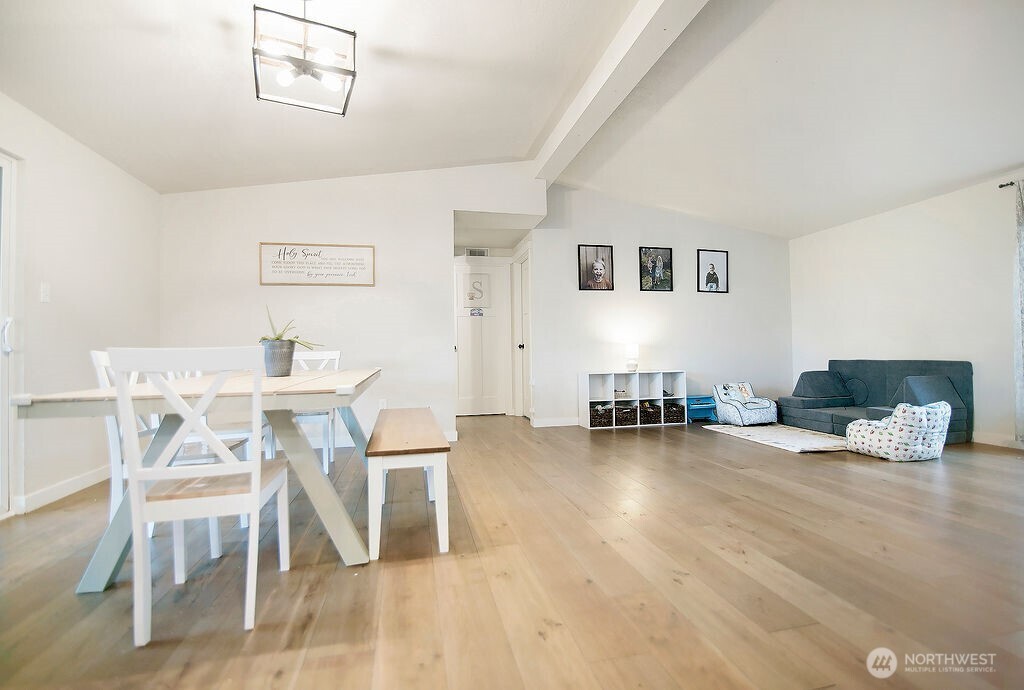 11845 School Land Road Property Photo 15