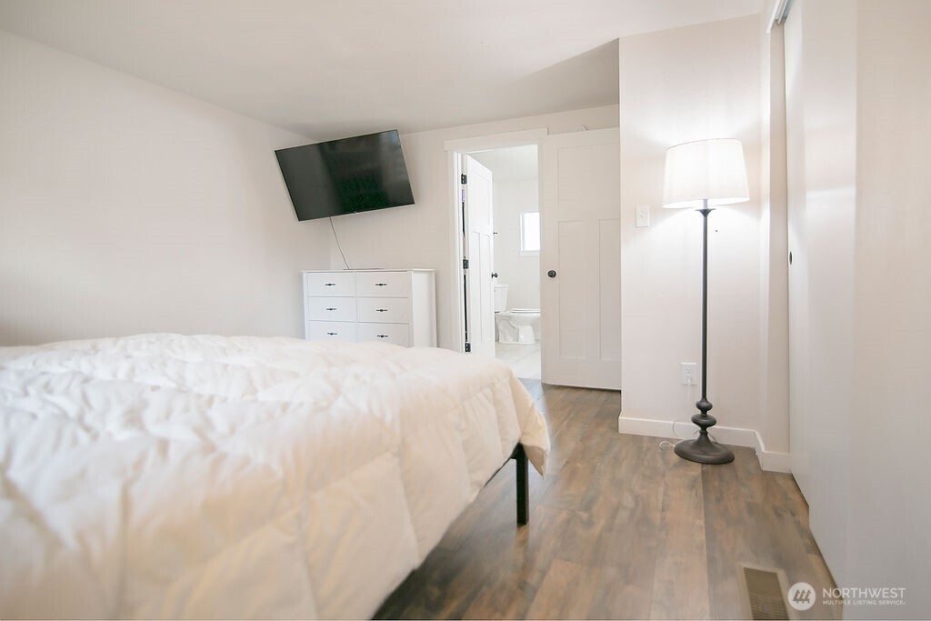 11845 School Land Road Property Photo 18