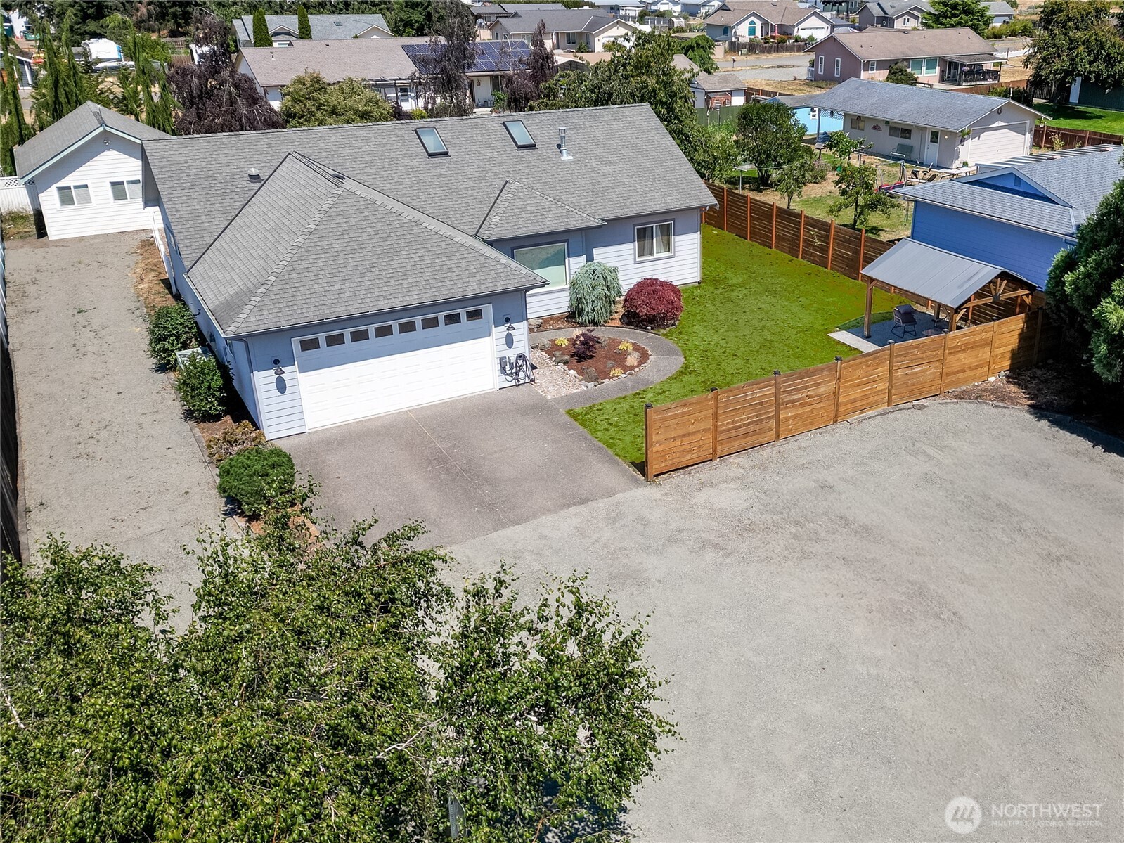 41 Smithfield Drive Property Photo 1