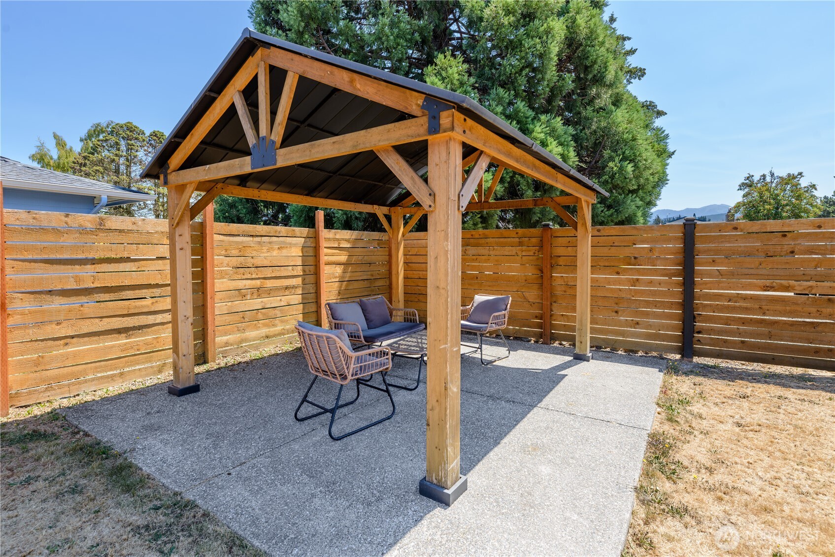 41 Smithfield Drive Property Photo 34