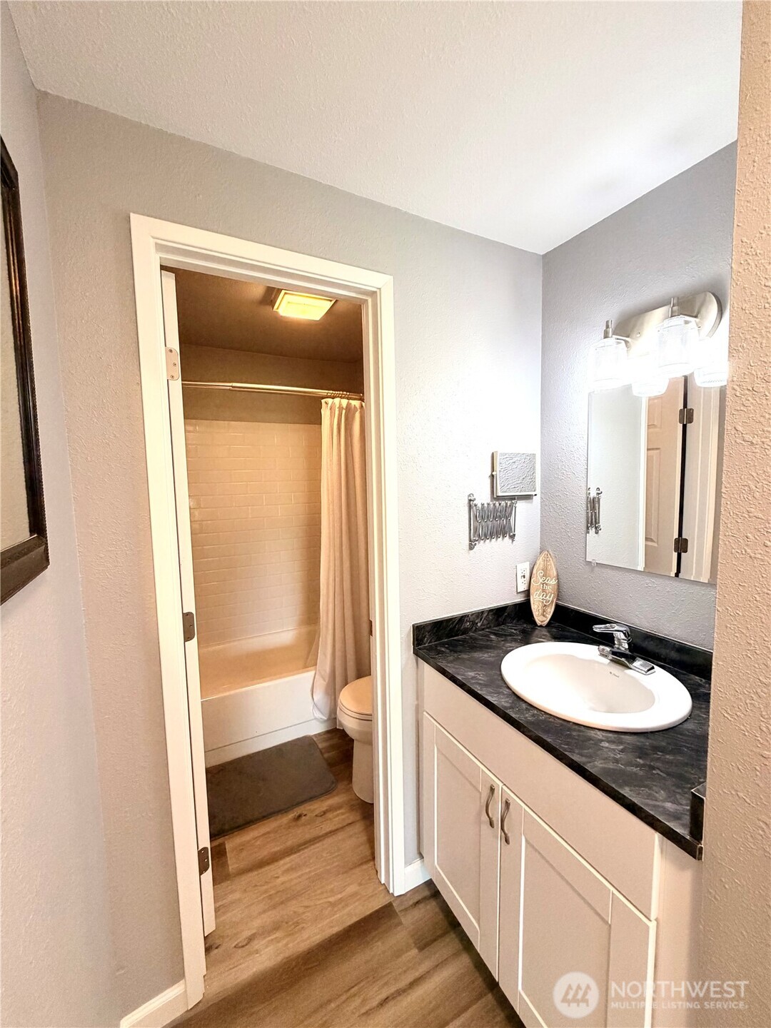 8903 Crescent Bar Rd 177 Property Photo 7