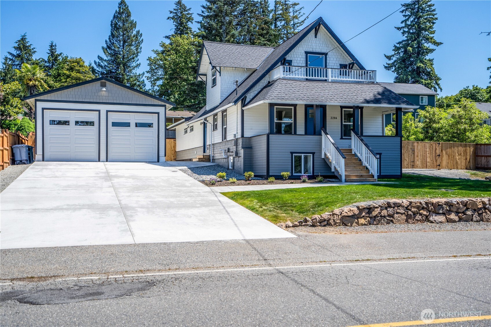 2206 15th Avenue Property Photo 2