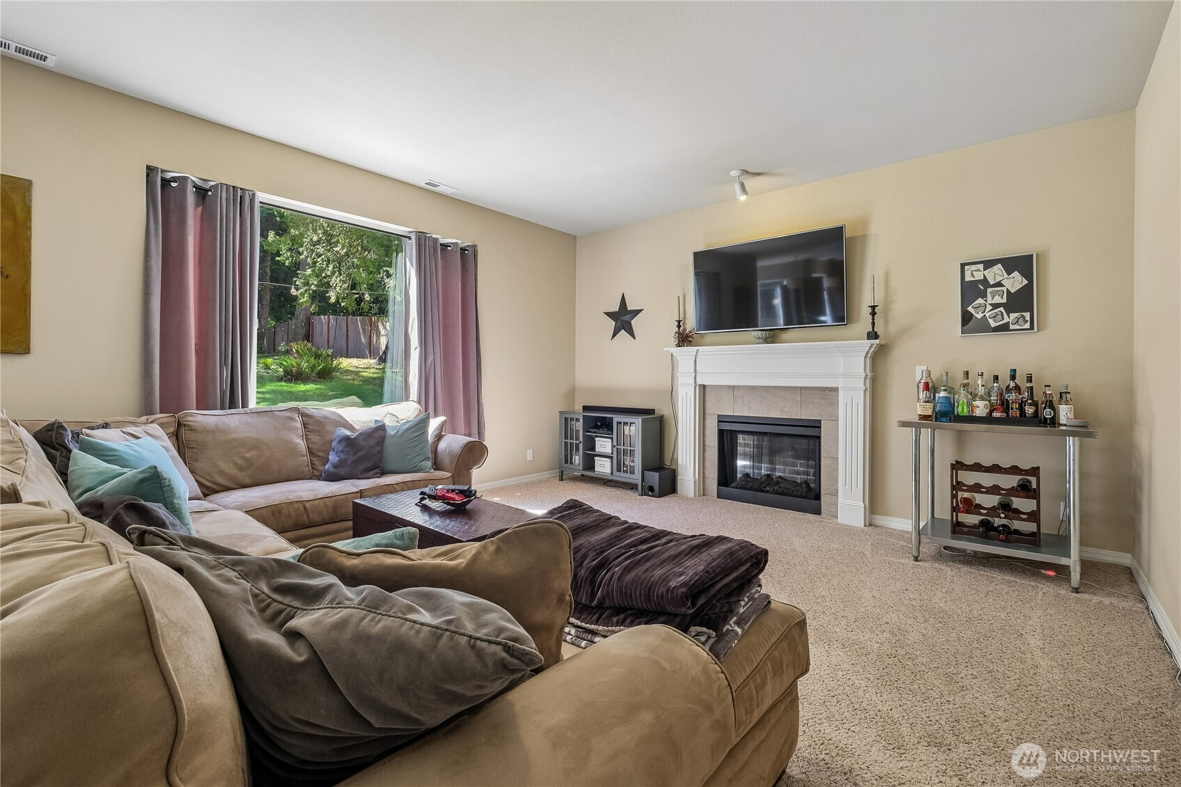 27661 Mcintosh Loop Property Photo 3