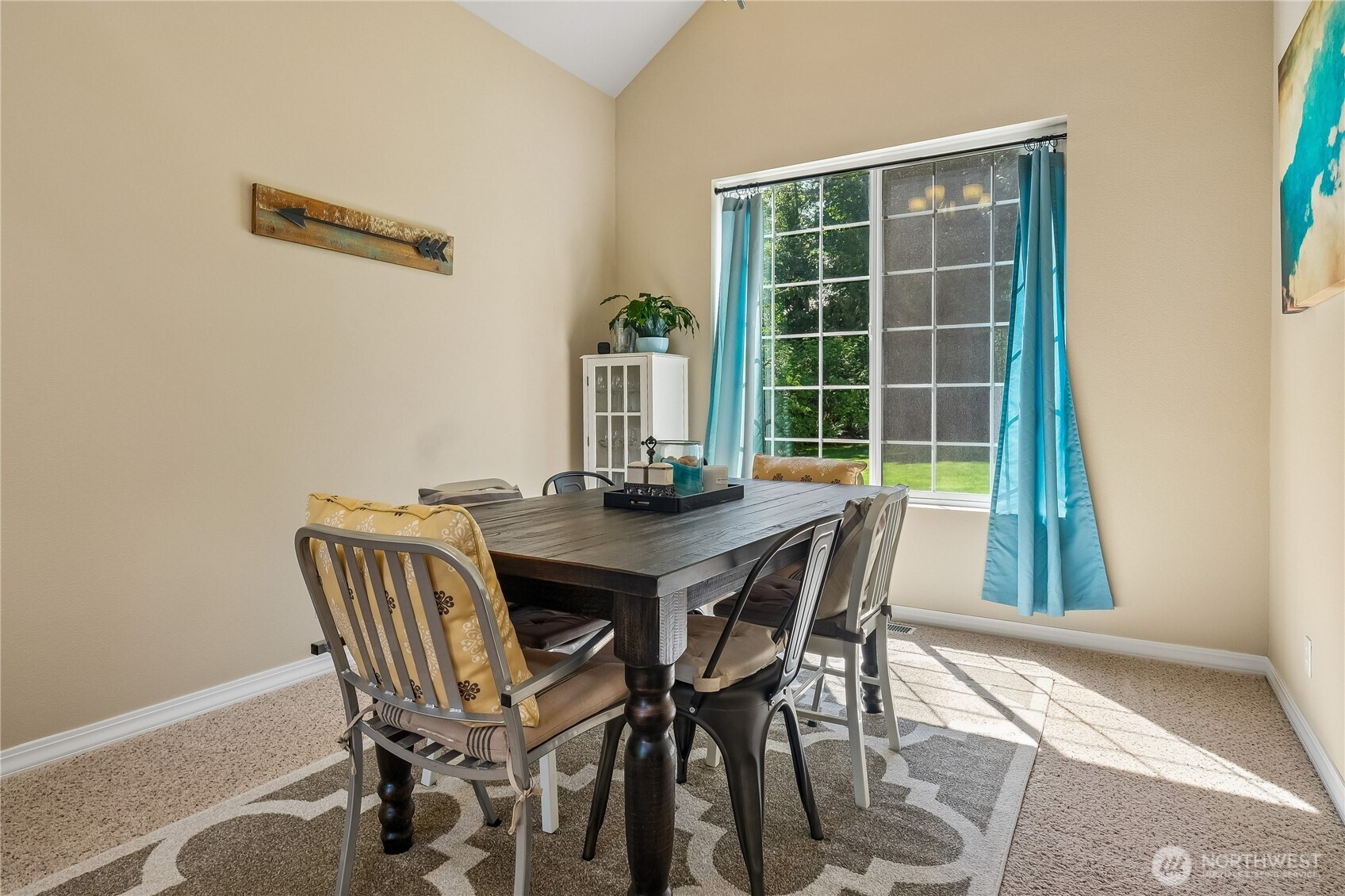 27661 Mcintosh Loop Property Photo 5