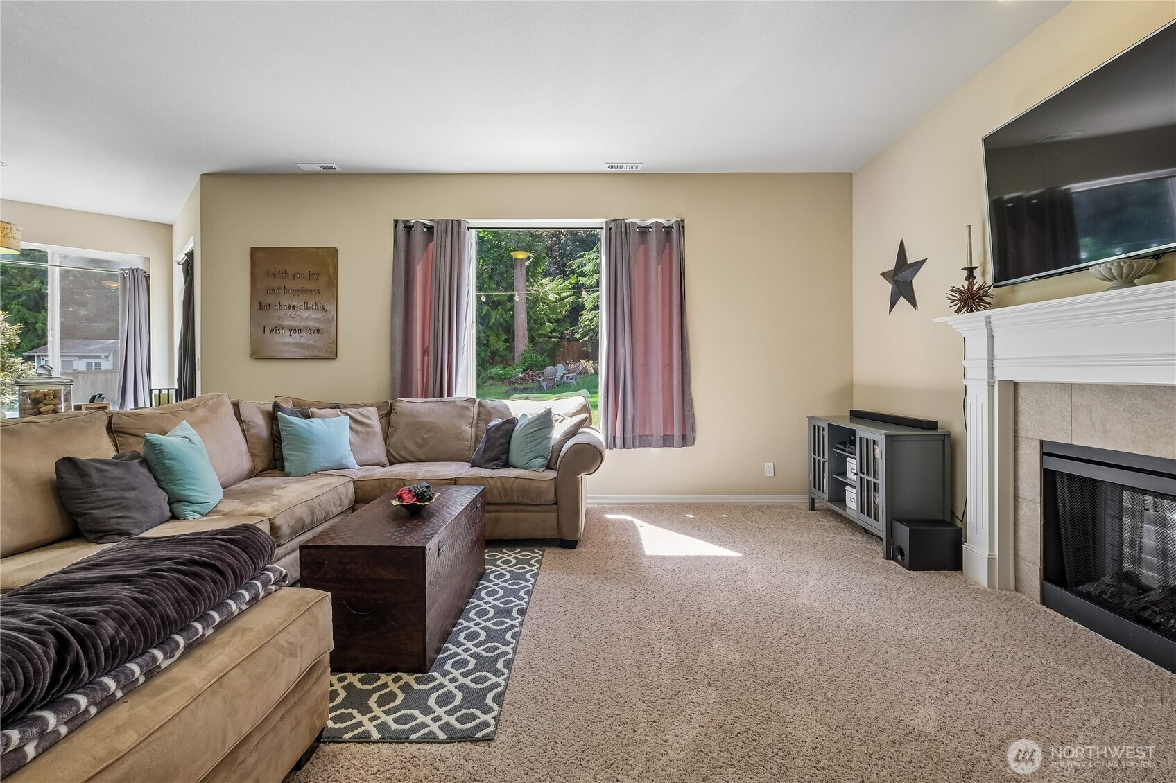 27661 Mcintosh Loop Property Photo 9