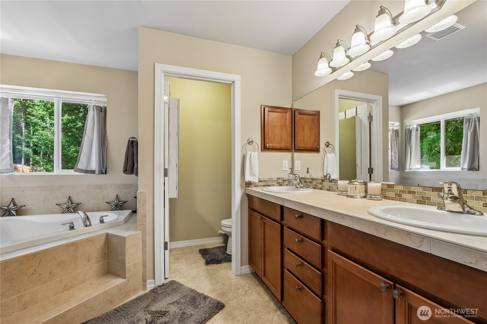 27661 Mcintosh Loop Property Photo 15