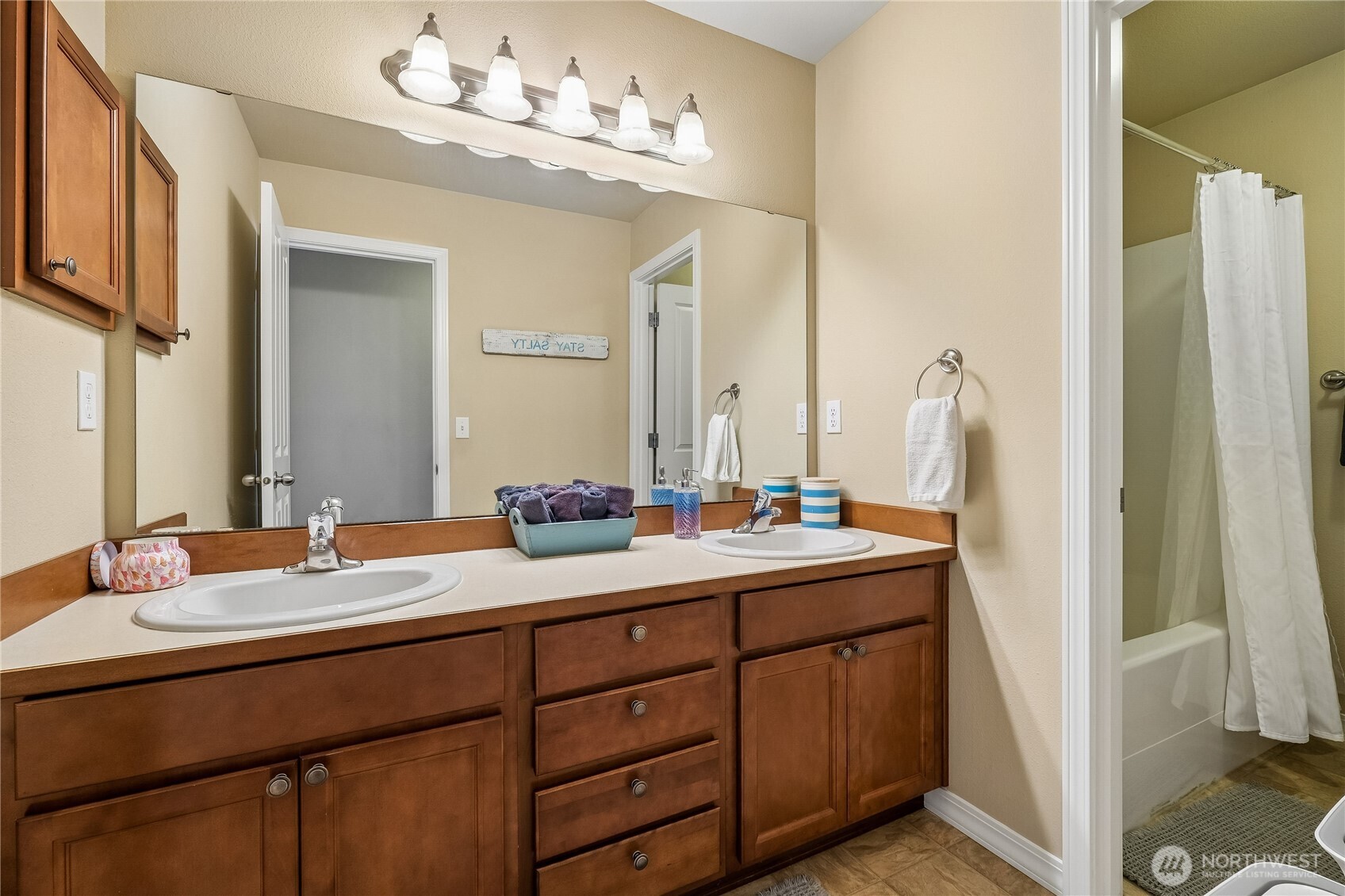 27661 Mcintosh Loop Property Photo 20