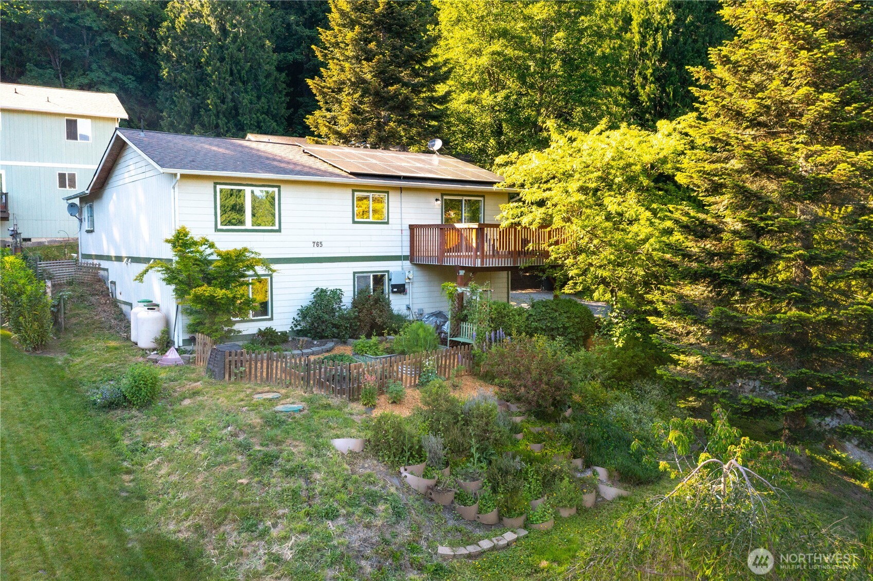 765 Summerset Way Property Photo 1