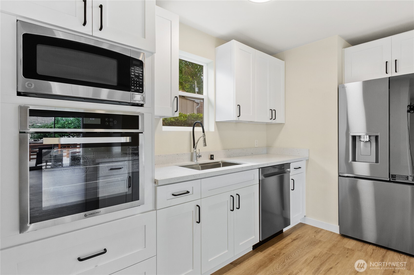 421 4th Street Property Photo 15