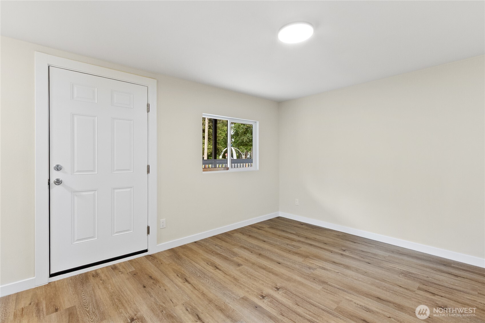 421 4th Street Property Photo 27