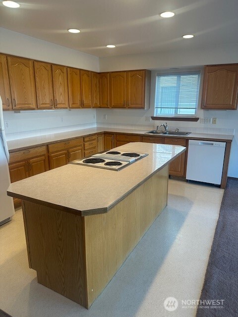 1300 W Marina Drive 16 Property Photo 3