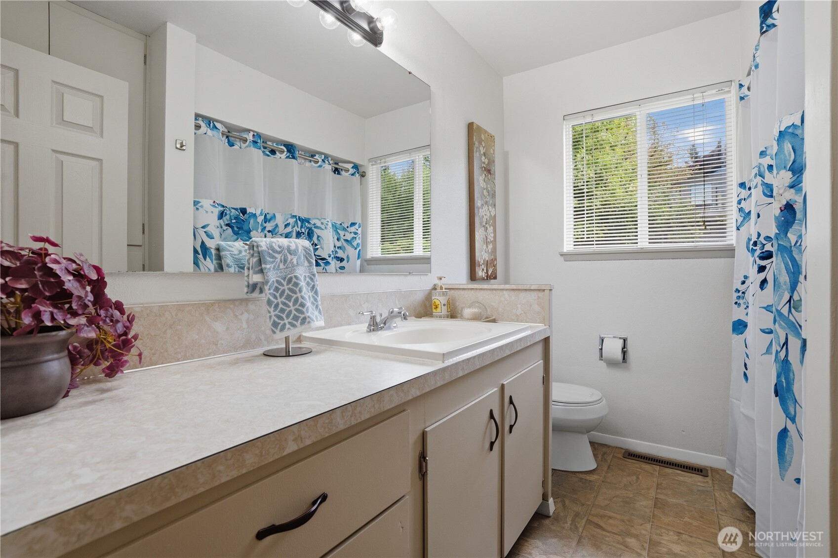 360 Tremont Street Property Photo 11
