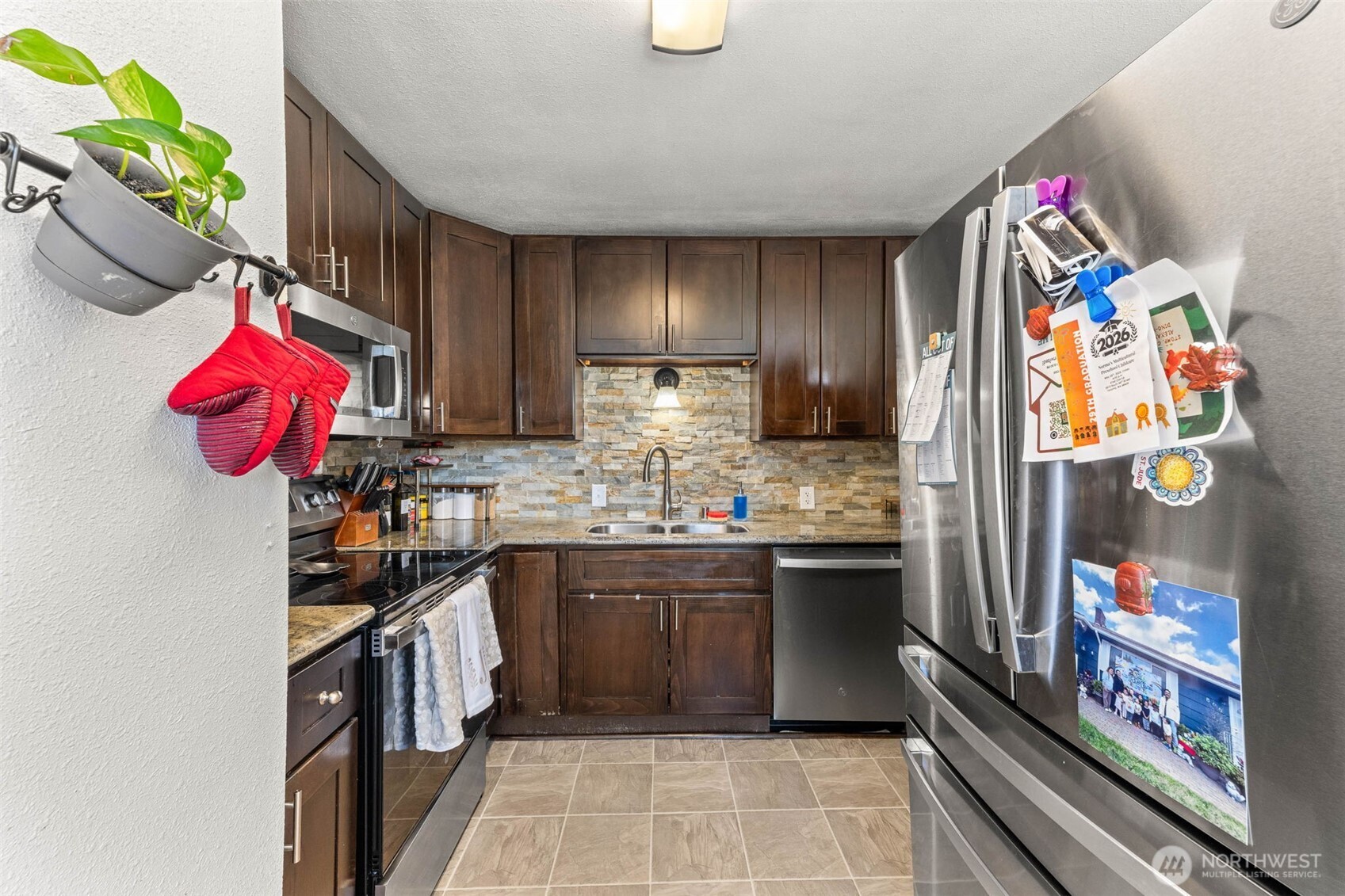 6810 Fawcett Avenue Property Photo 8