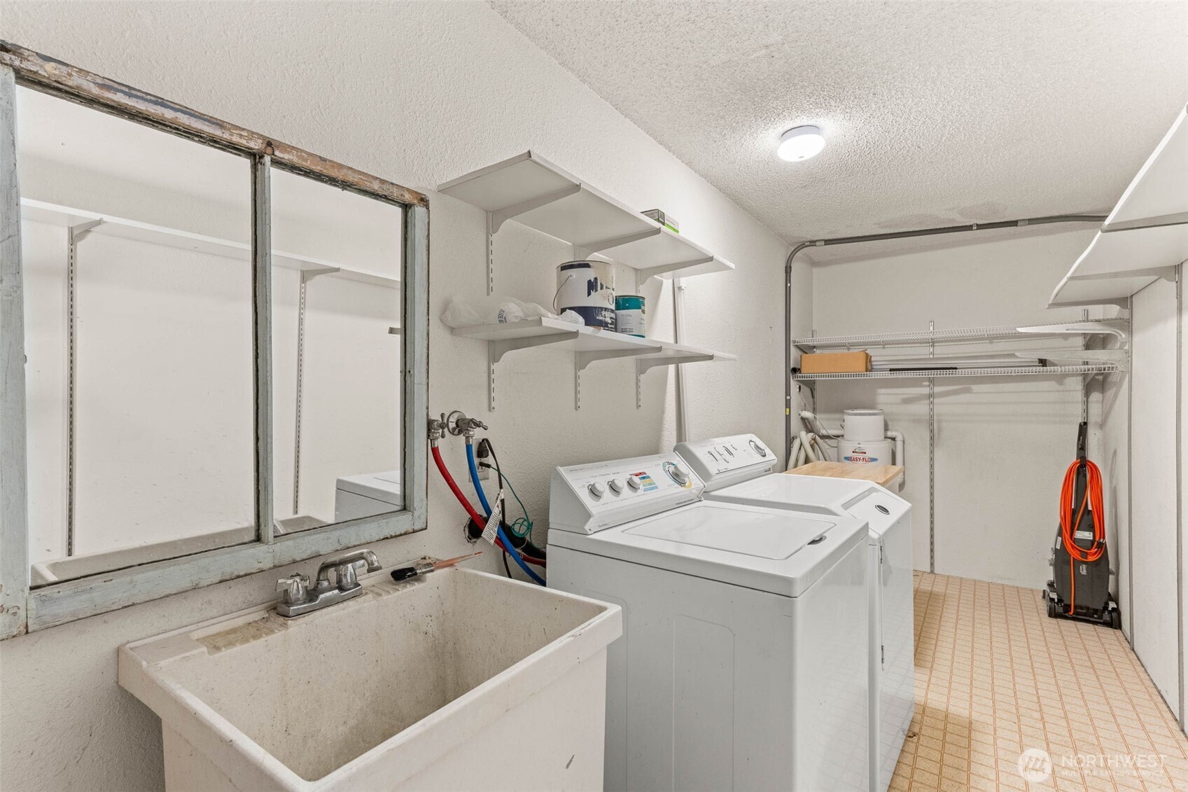 909 30th Street 2c Property Photo 29