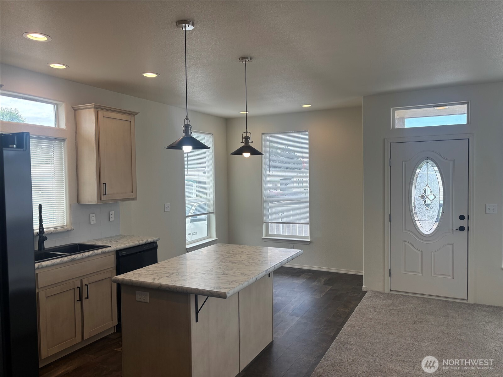 1321 Fort Property Photo 5