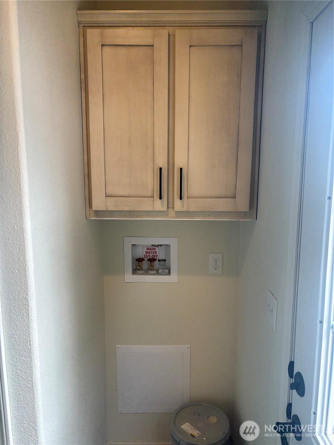 1321 Fort Property Photo 10