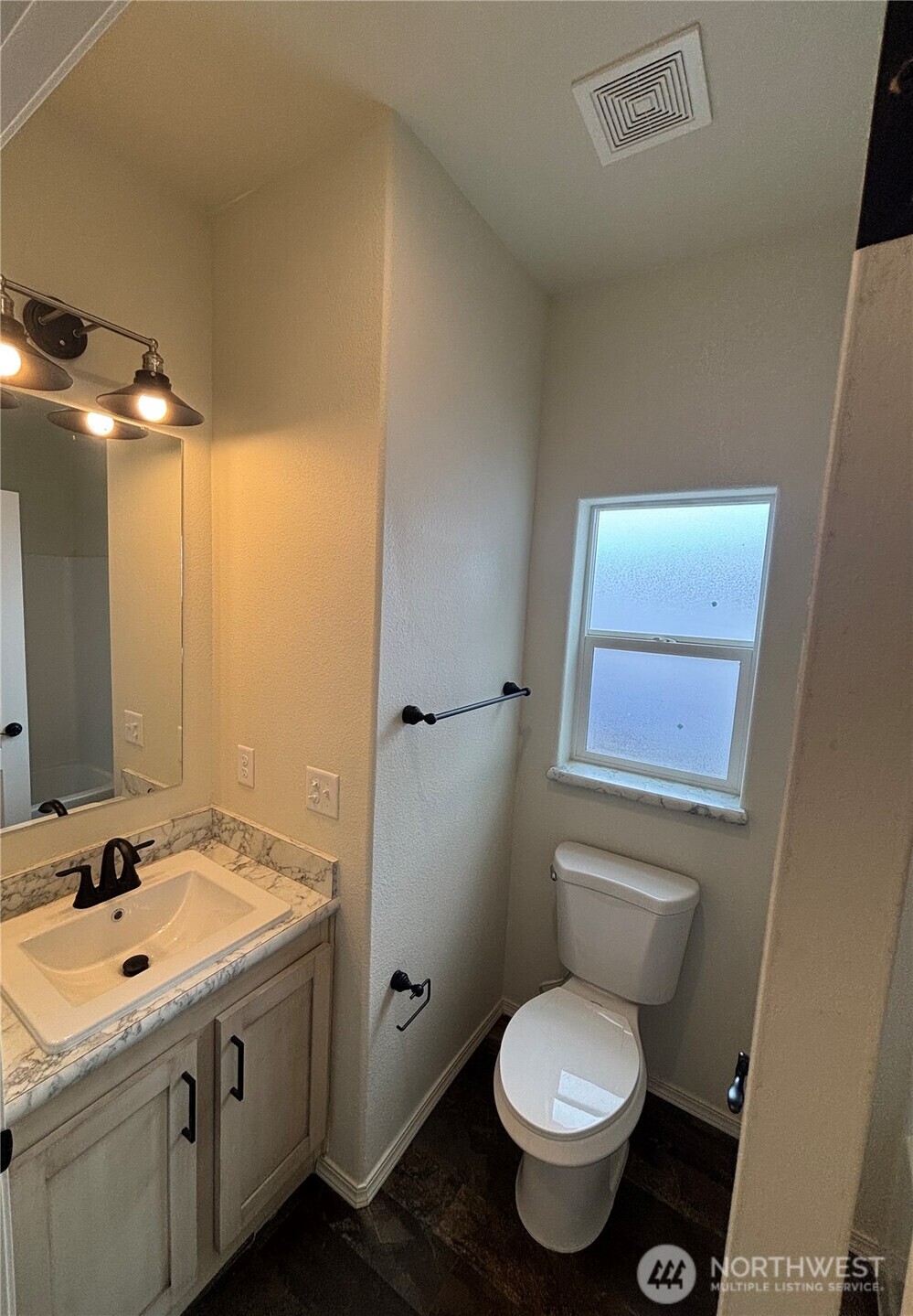 1321 Fort Property Photo 12