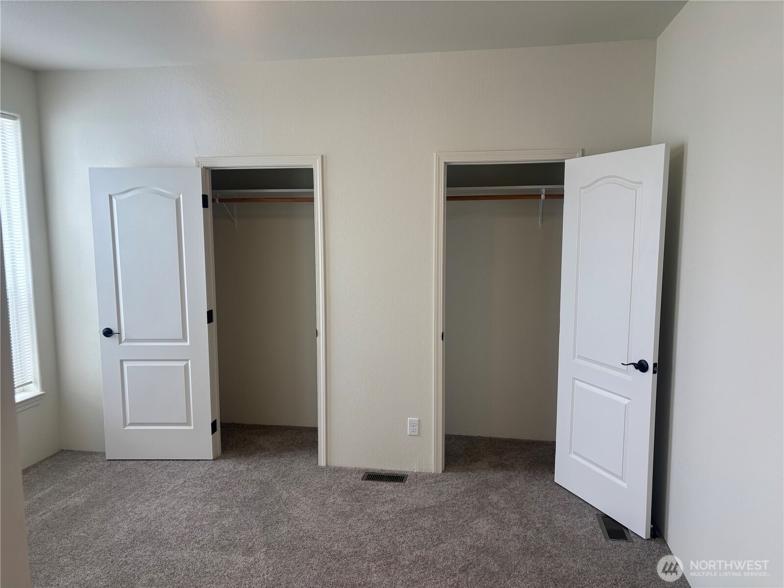 1321 Fort Property Photo 14