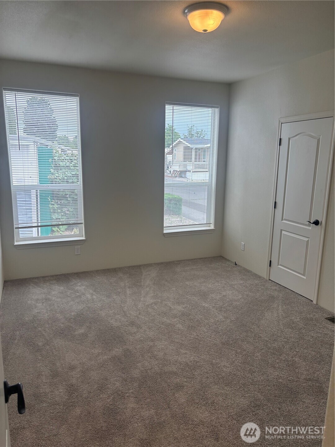 1321 Fort Property Photo 15