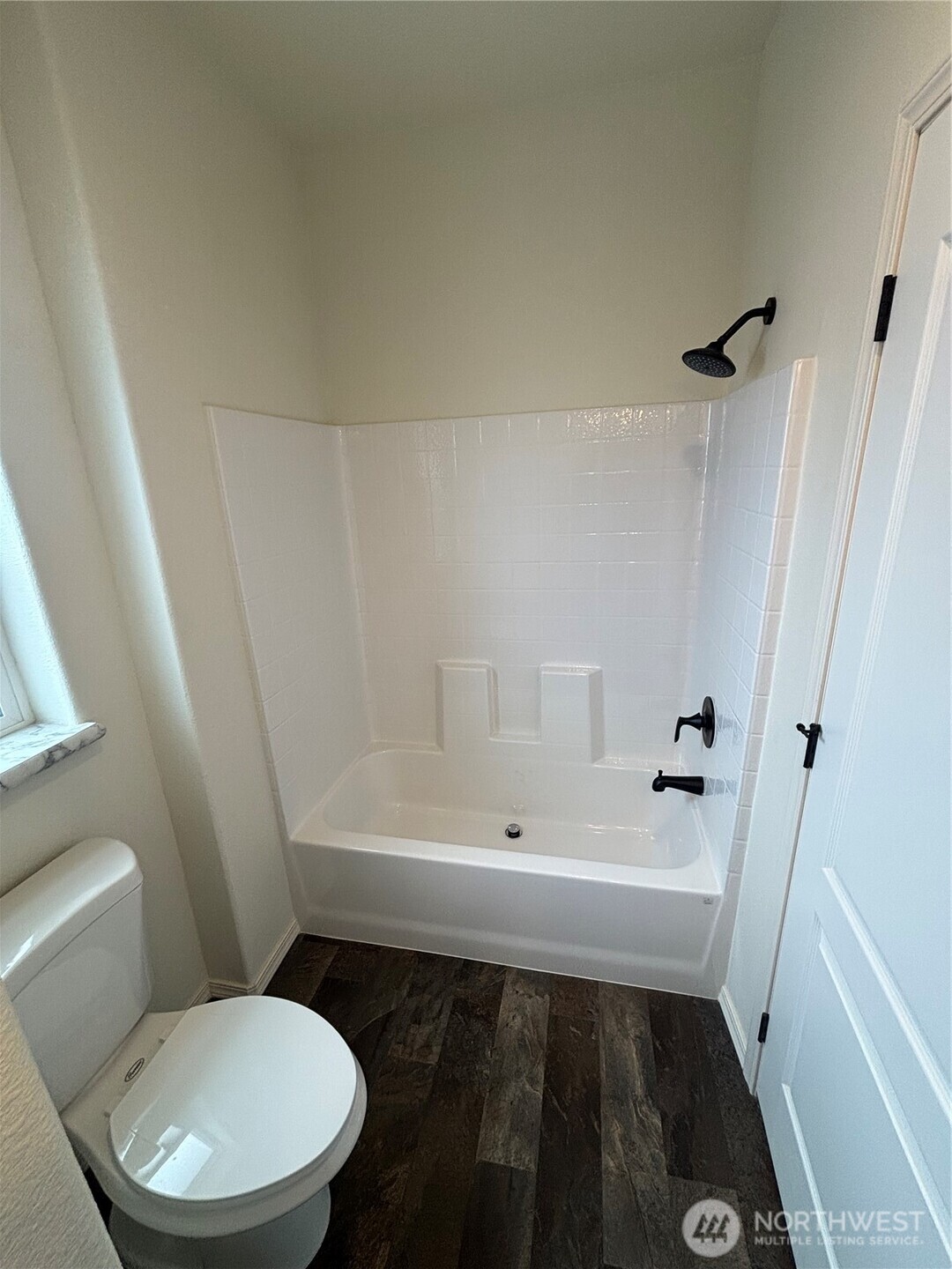 1321 Fort Property Photo 17