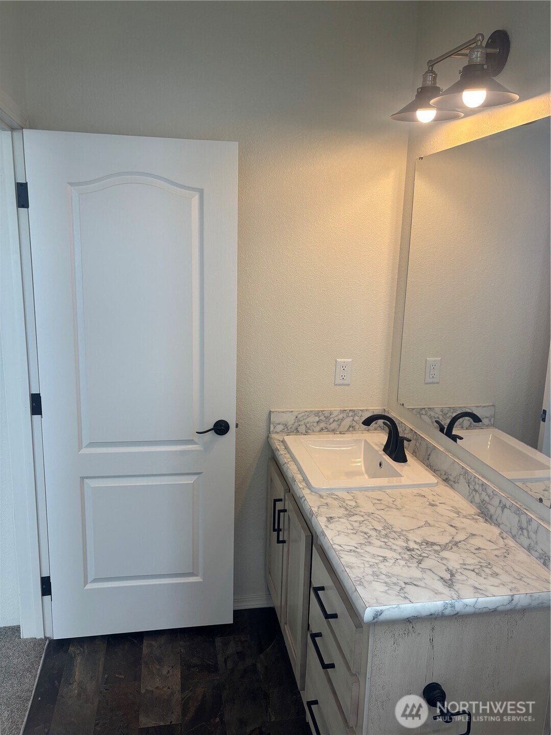1321 Fort Property Photo 18