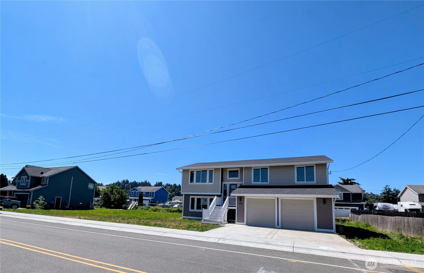 201 Stanley Avenue Property Photo 2