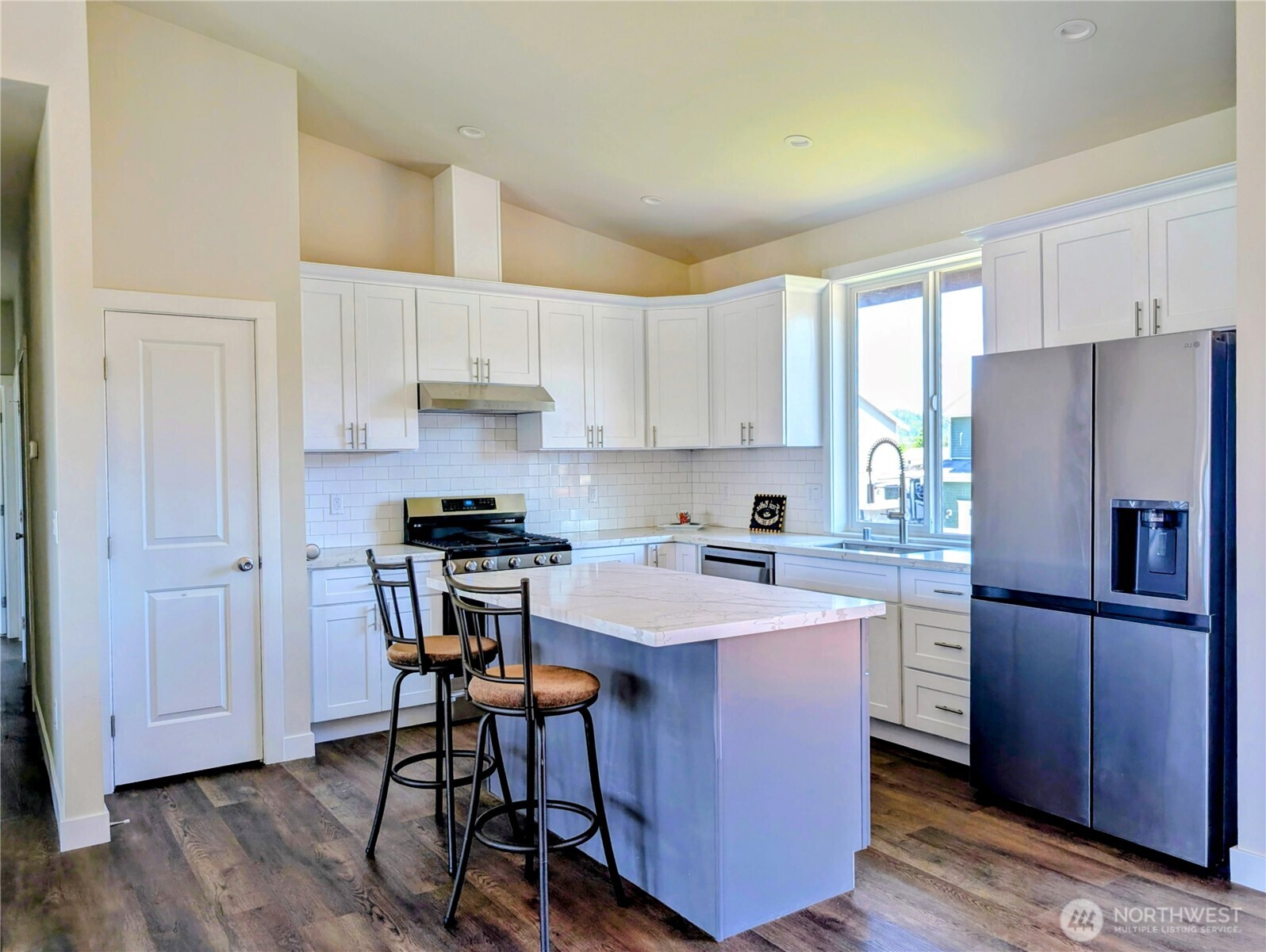 201 Stanley Avenue Property Photo 6