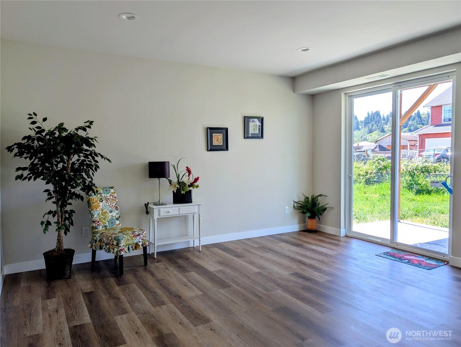201 Stanley Avenue Property Photo 7