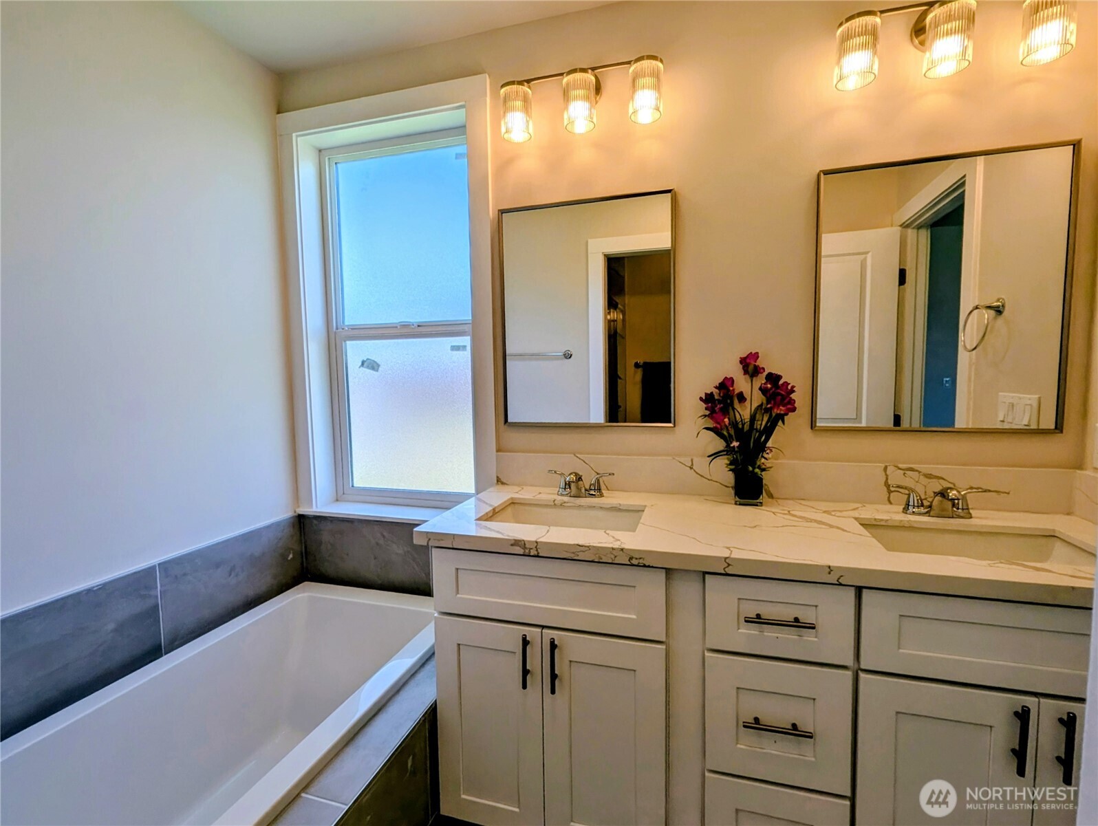 201 Stanley Avenue Property Photo 13
