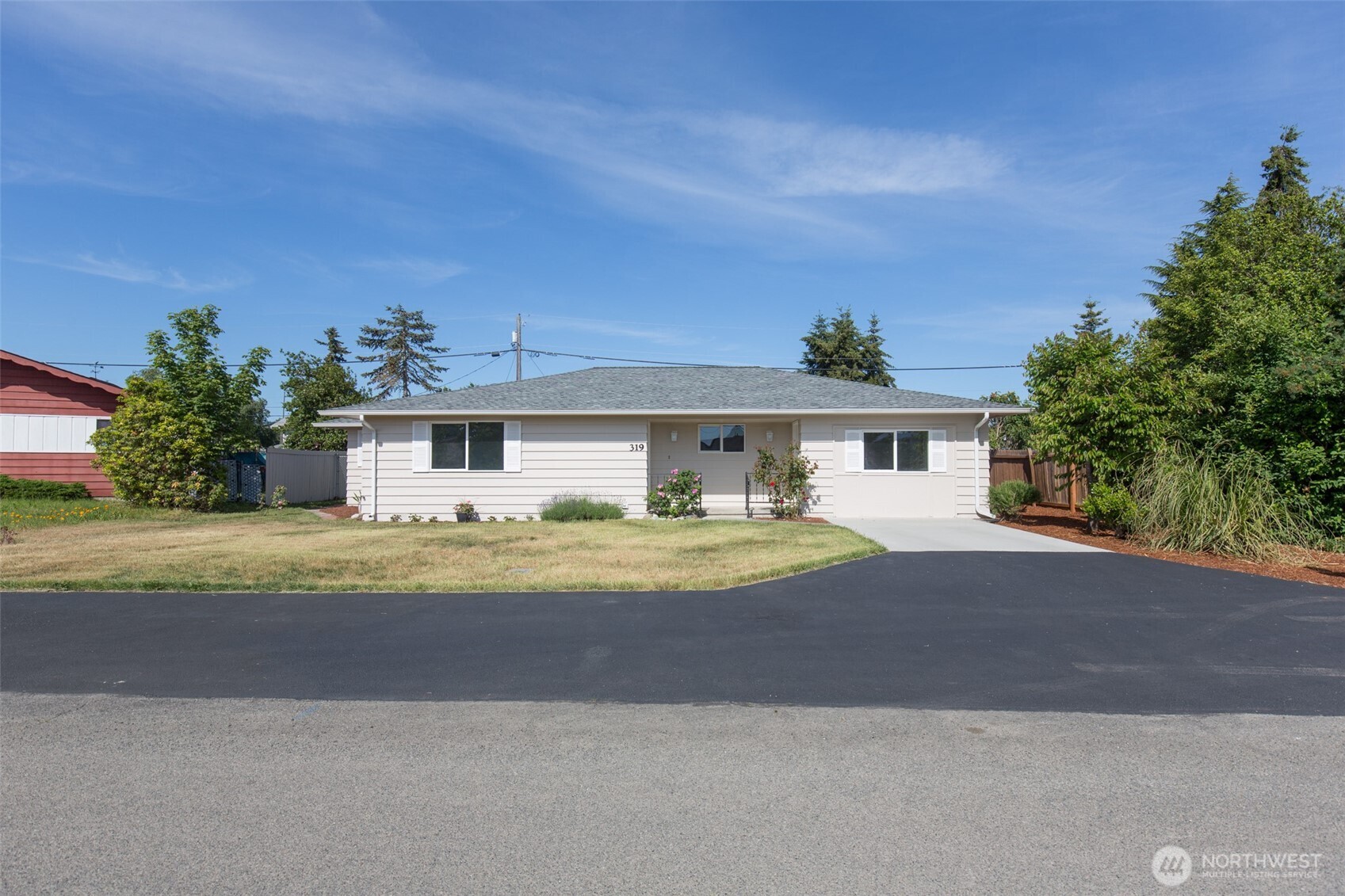319 N Dunlap Street Property Photo 2