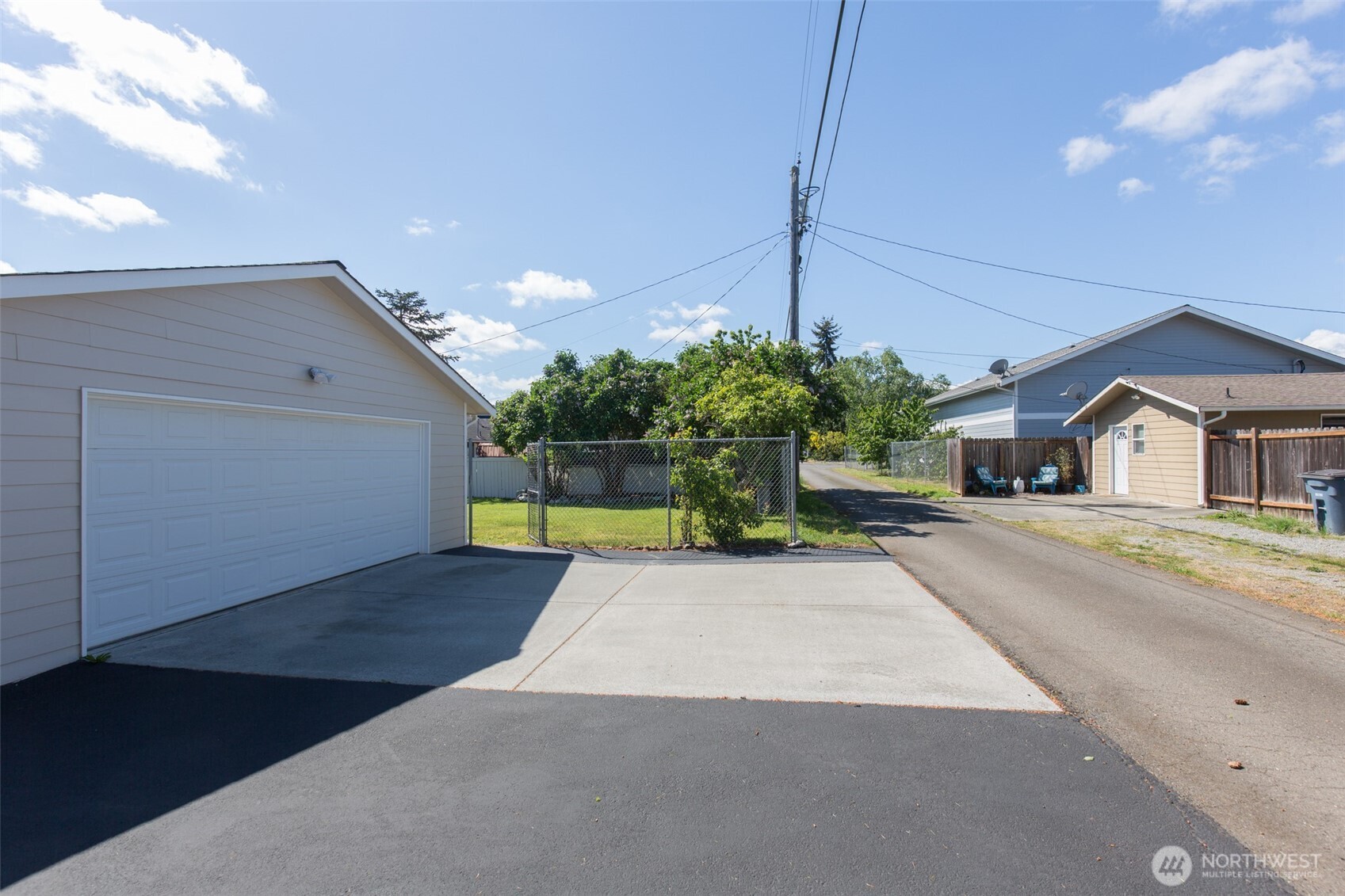 319 N Dunlap Street Property Photo 25