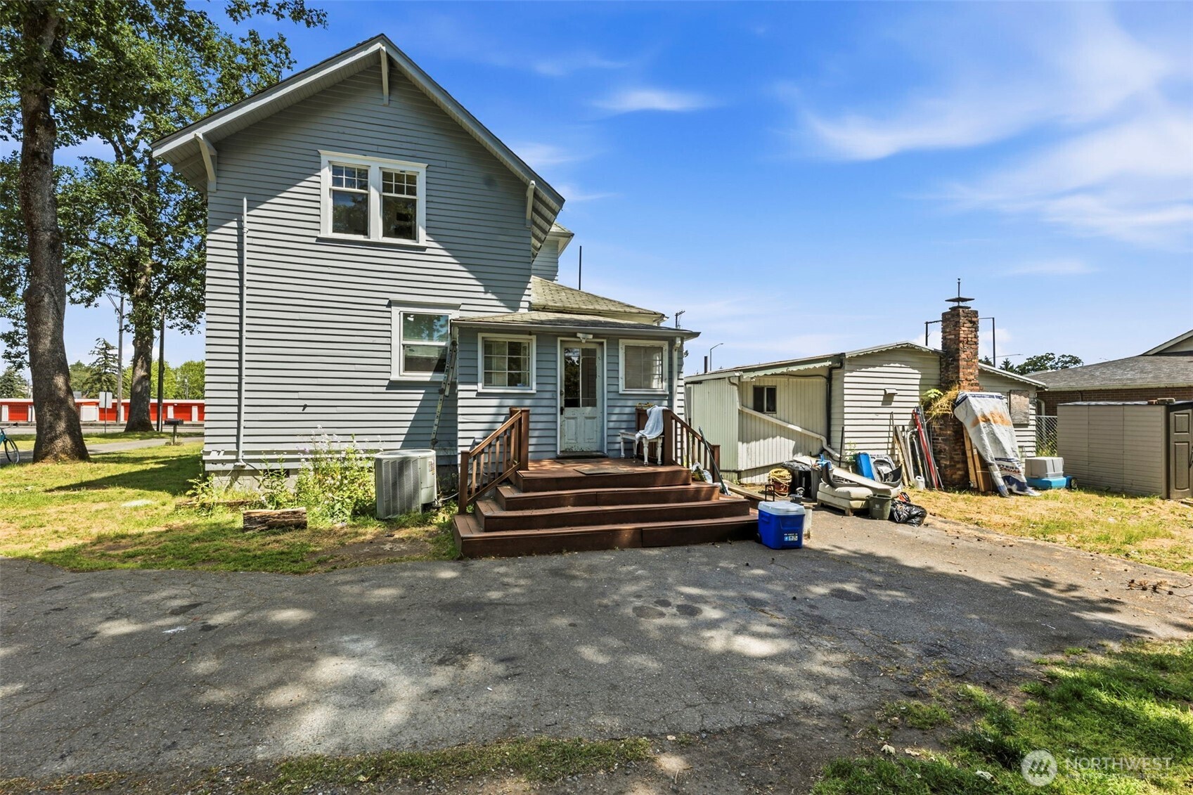 7704 Bridgeport Way Property Photo 25