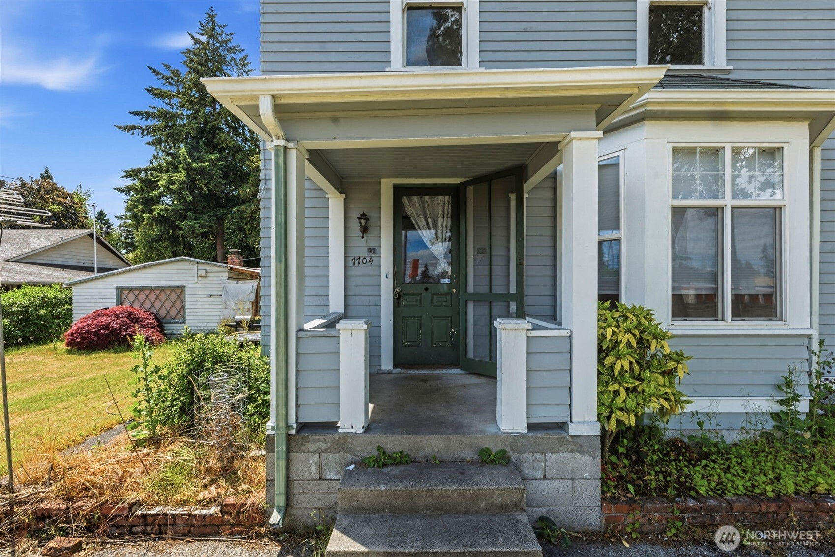 7704 Bridgeport Way Property Photo 36