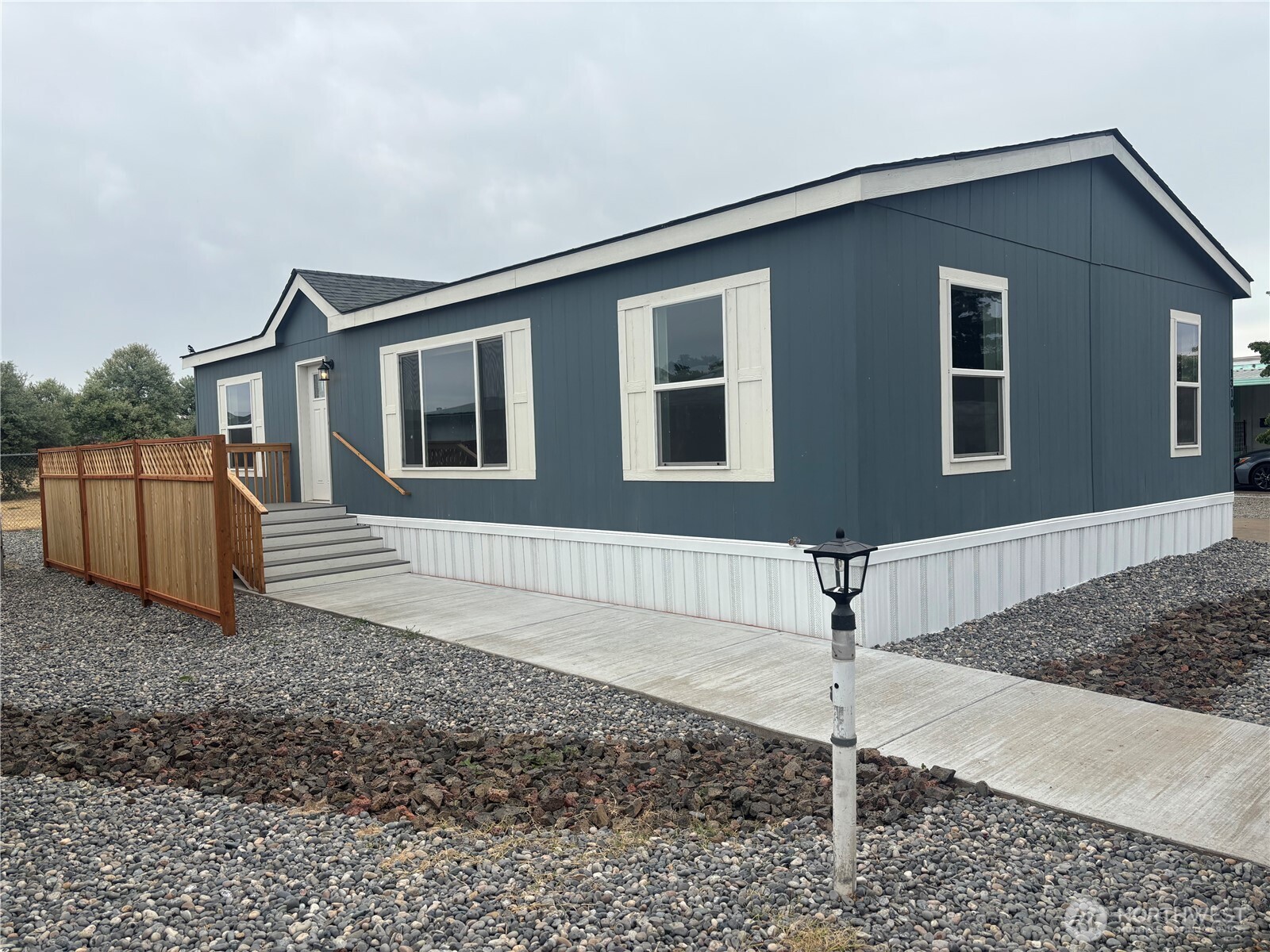 1310 Samuel Property Photo 1