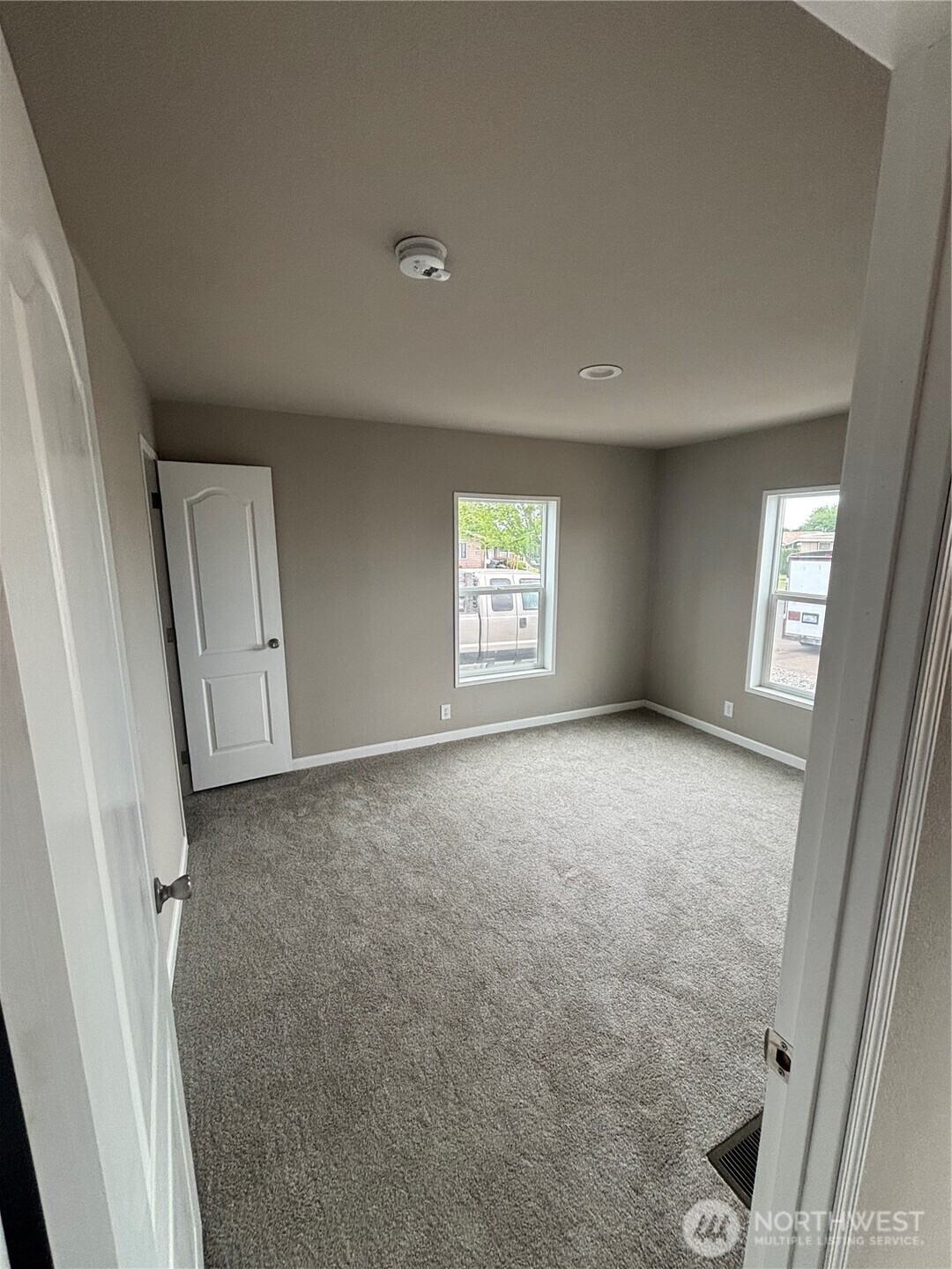 1310 Samuel Property Photo 9