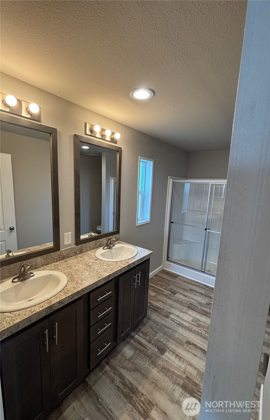 1310 Samuel Property Photo 11