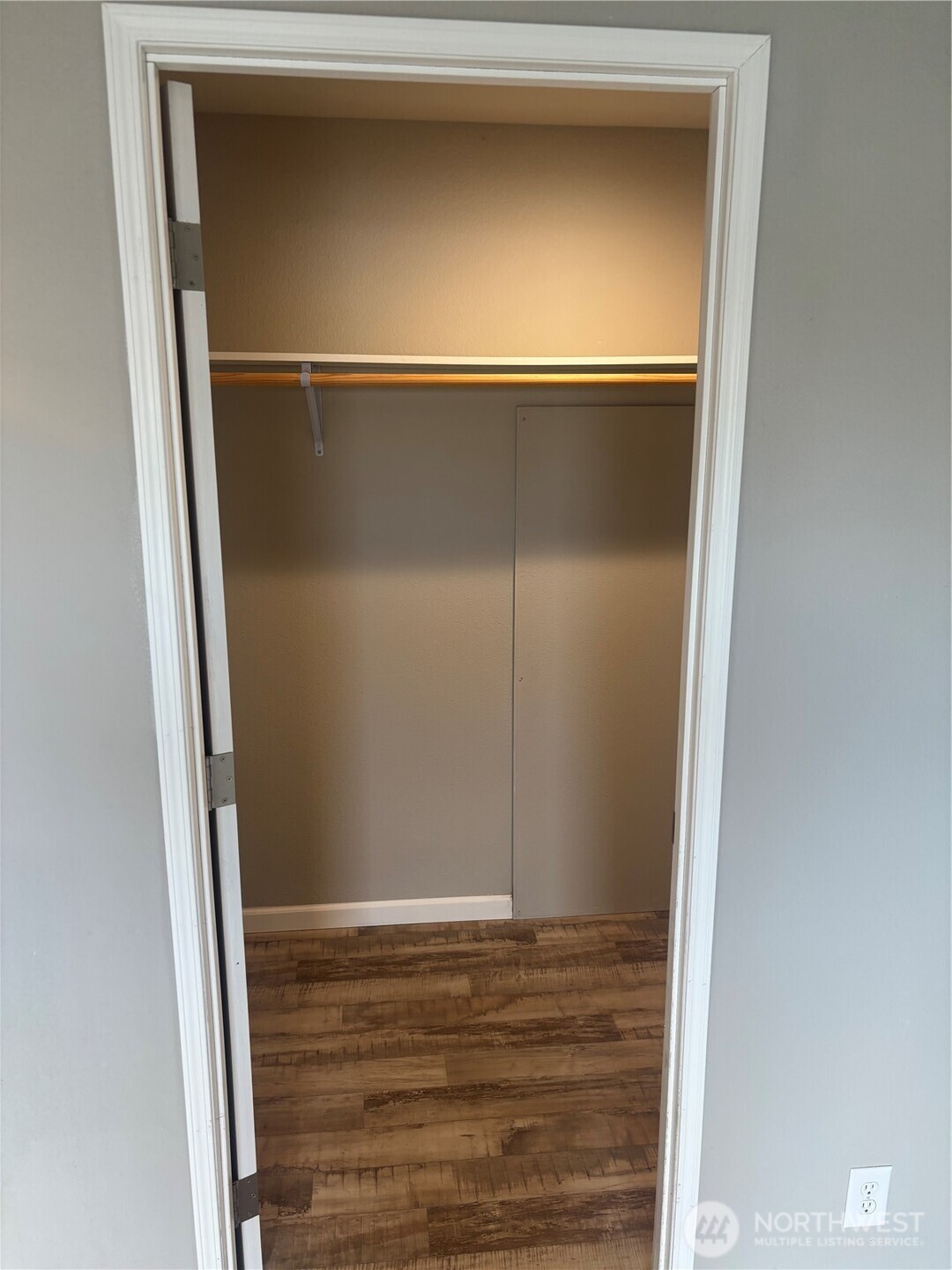 1310 Samuel Property Photo 17