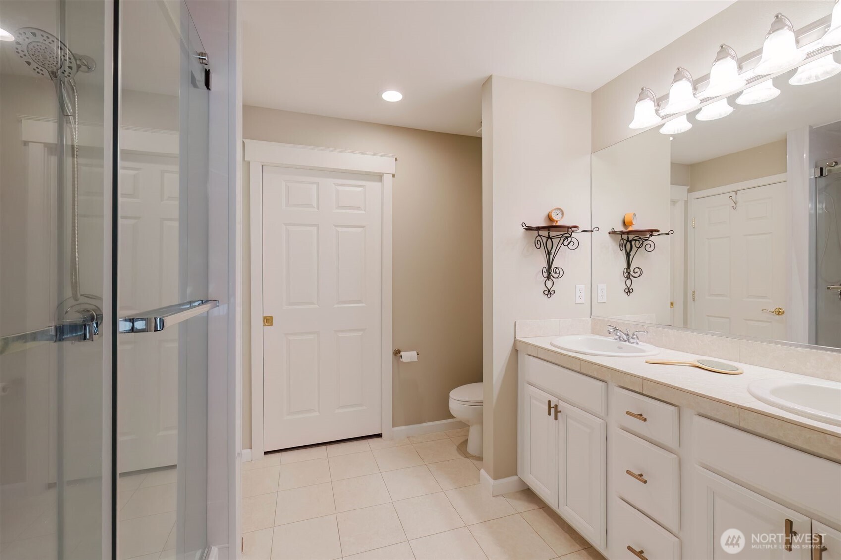 160 E Soderberg Road H24 Property Photo 15