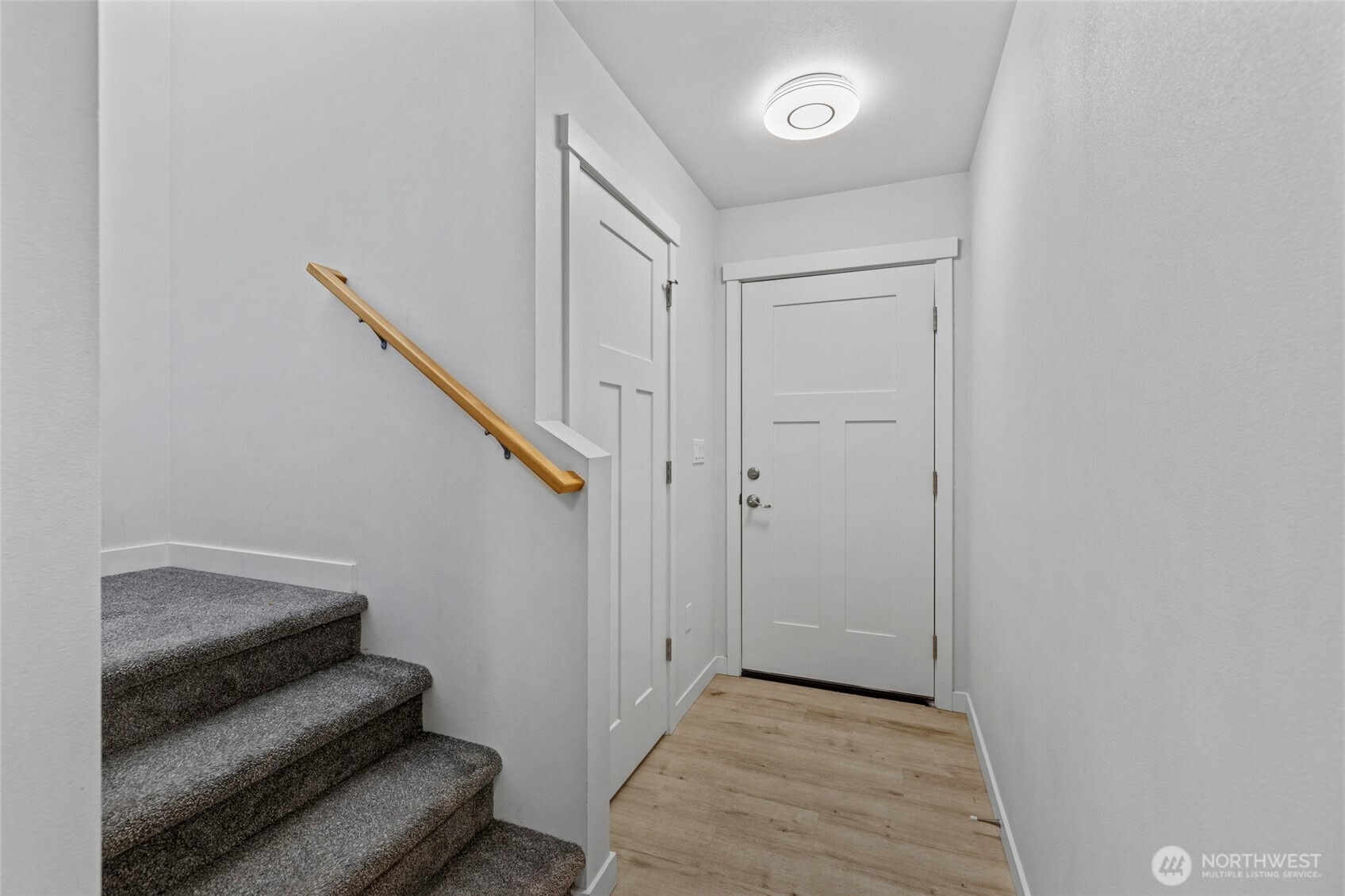 1299 Russell Drive Property Photo 5