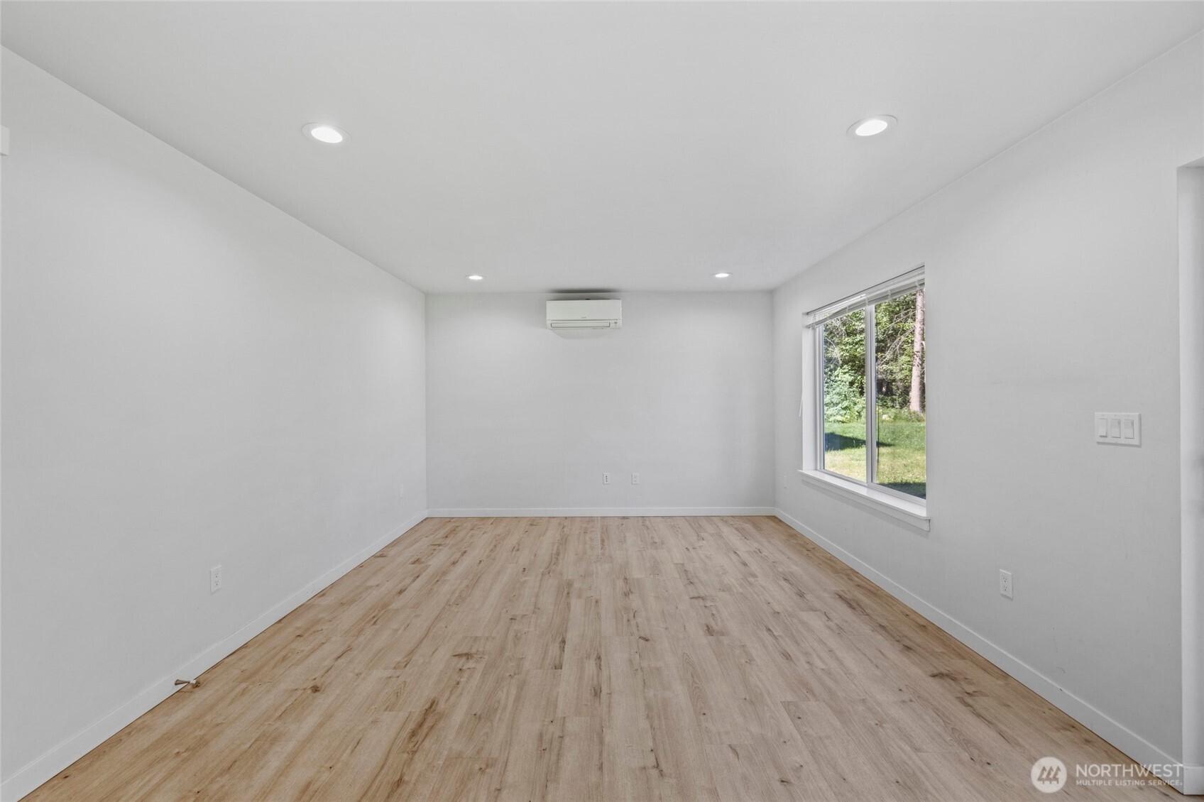 1299 Russell Drive Property Photo 13