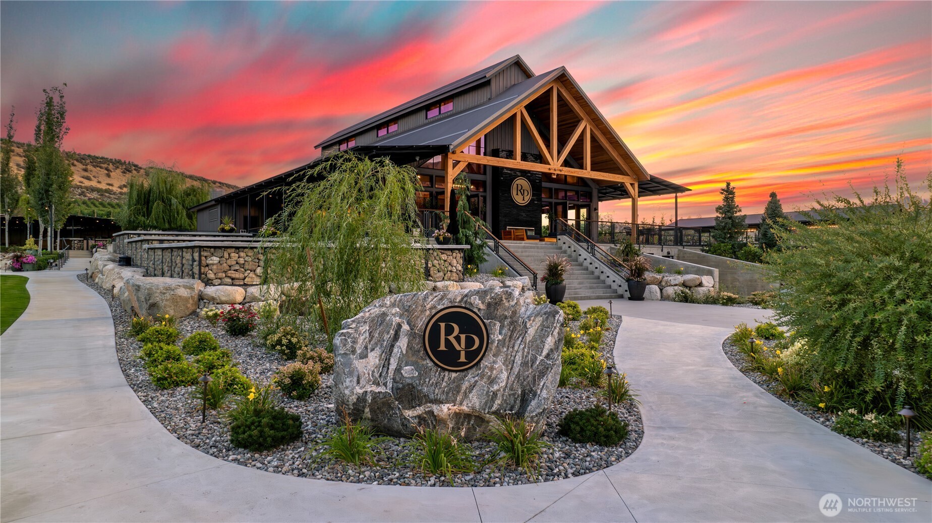 15 Cobblestone Drive Property Photo 12
