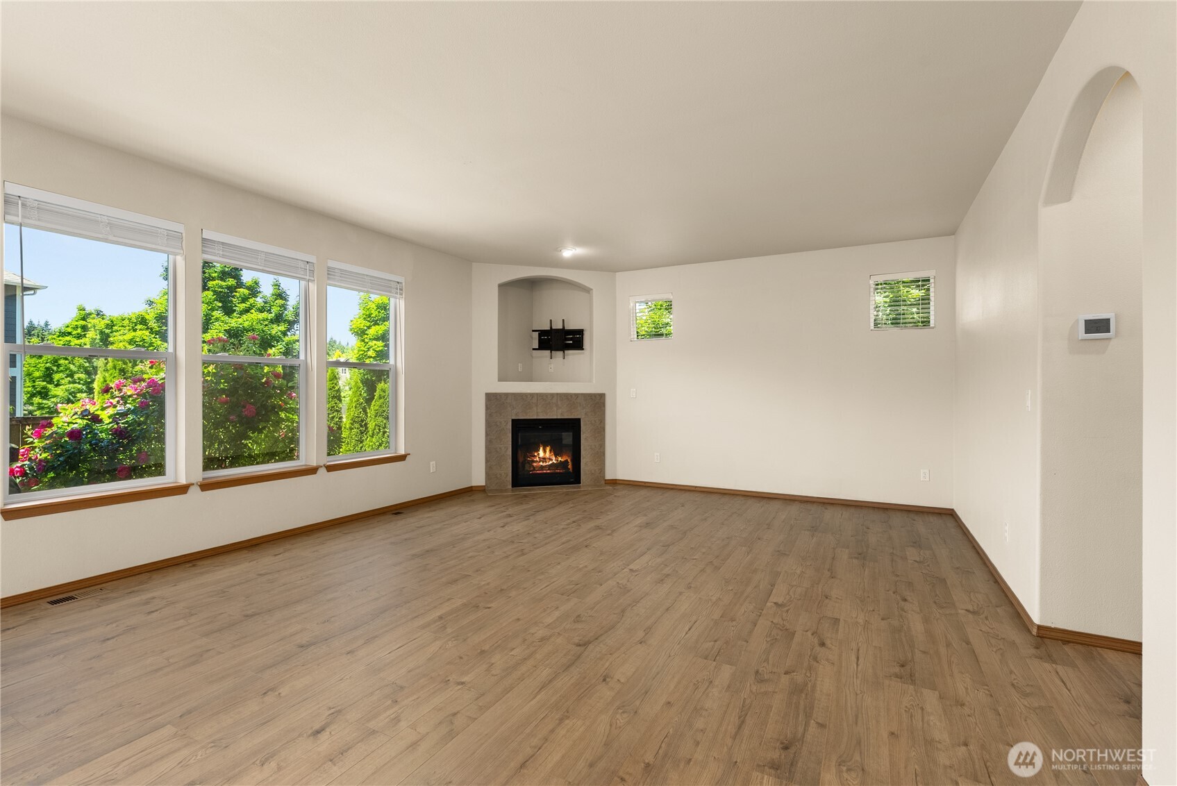 417 Nine Bark Street Property Photo 8