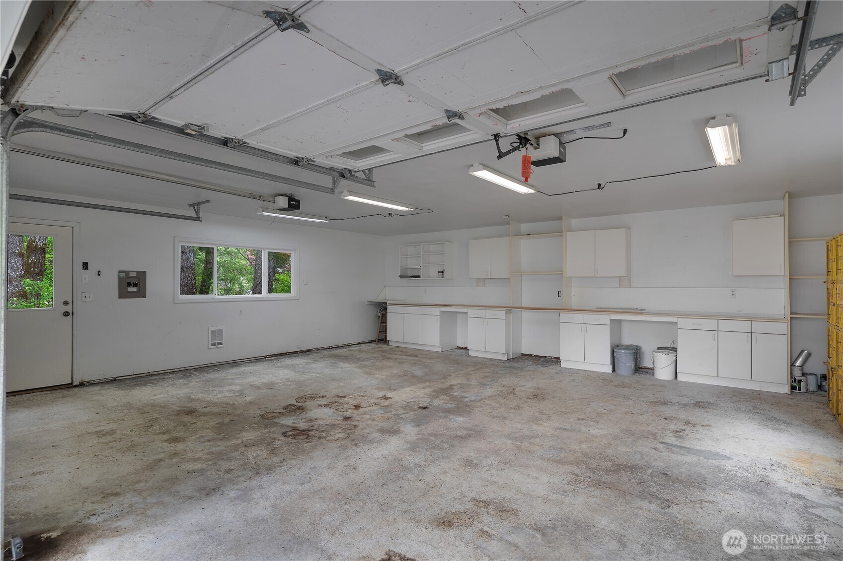 402 E Hiawatha Boulevard Property Photo 23