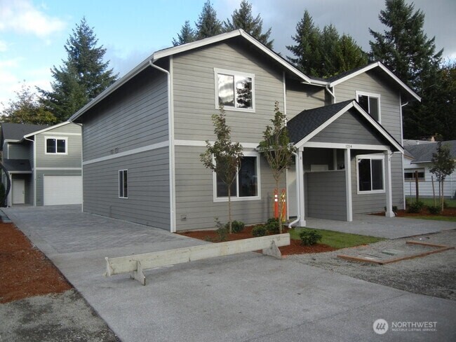 1214 Hall Street A&B Property Photo 1