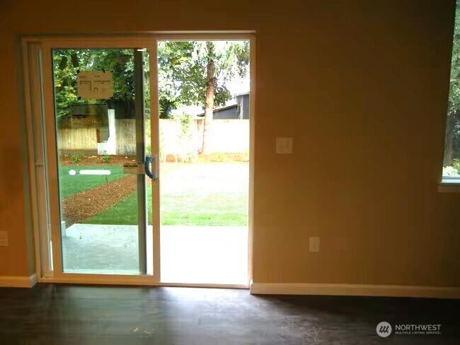 1214 Hall Street A&b Property Photo 17