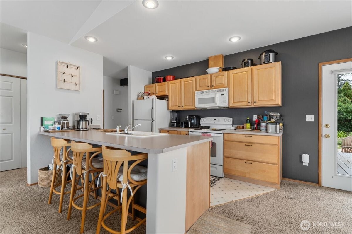 1002 Vassar Avenue Property Photo 10