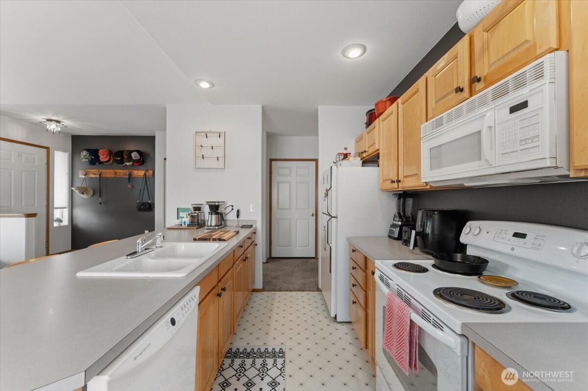 1002 Vassar Avenue Property Photo 12