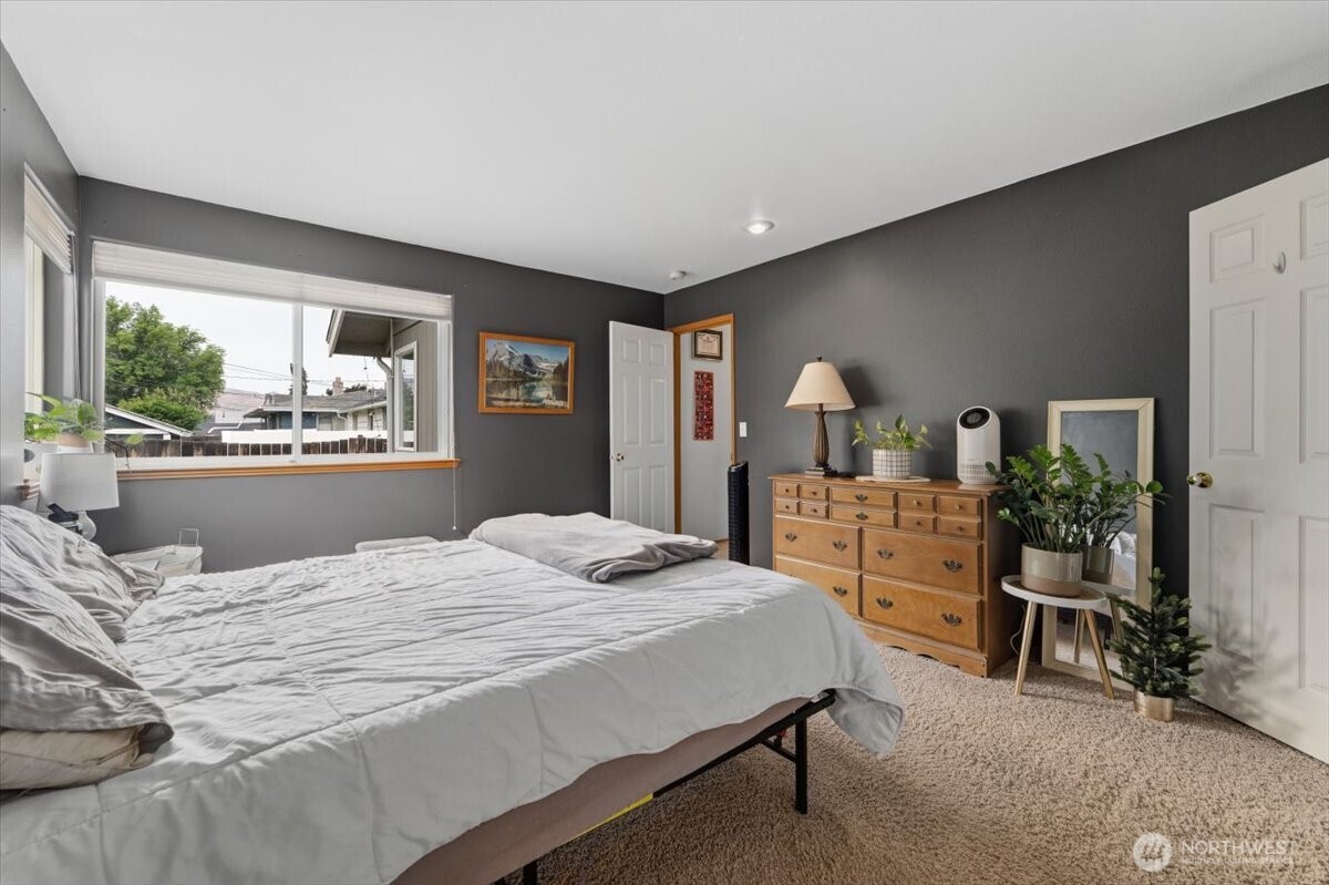 1002 Vassar Avenue Property Photo 18