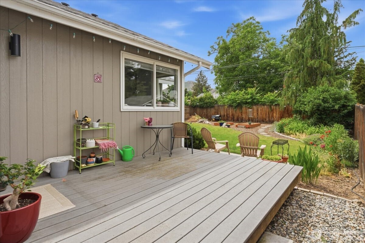 1002 Vassar Avenue Property Photo 22